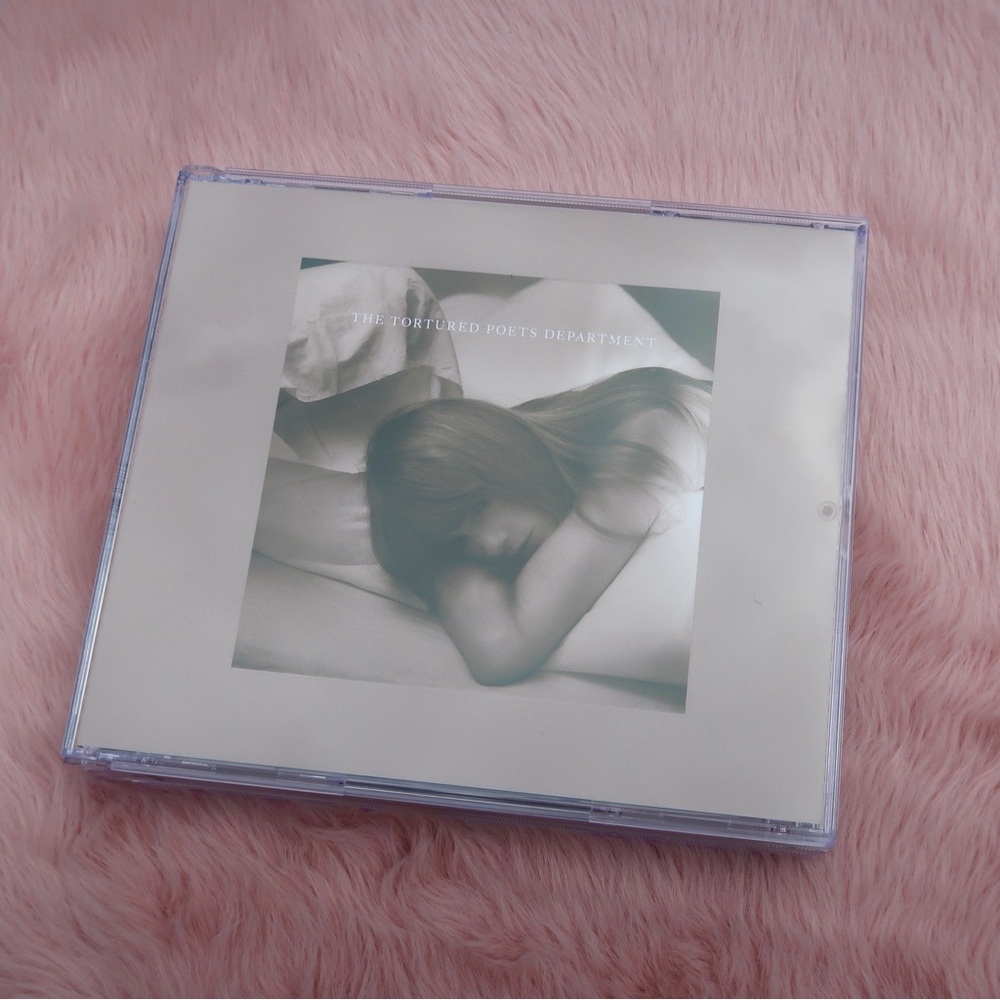 TAYLOR SWIFT, THE TORTURED POET’S DEPARTMENT: THE BOLTER COLLECTOR’S CD